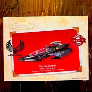 Star Trek Scorpion keepsake ornament. Lights
